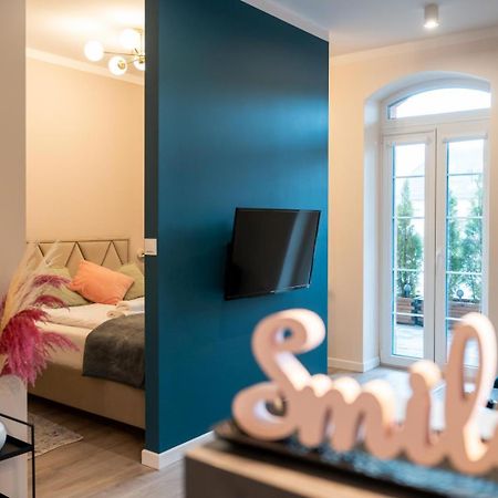 Apartament Smile - Z Prywatnym Monitorowanym Parkingiem By Spaceapart Jelenia Gora Exterior photo